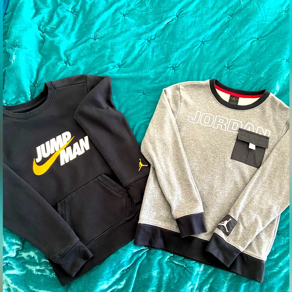 2 crewneck sweatshirts. (1) Jordan and (1) Nike Jump Man. Sold together.